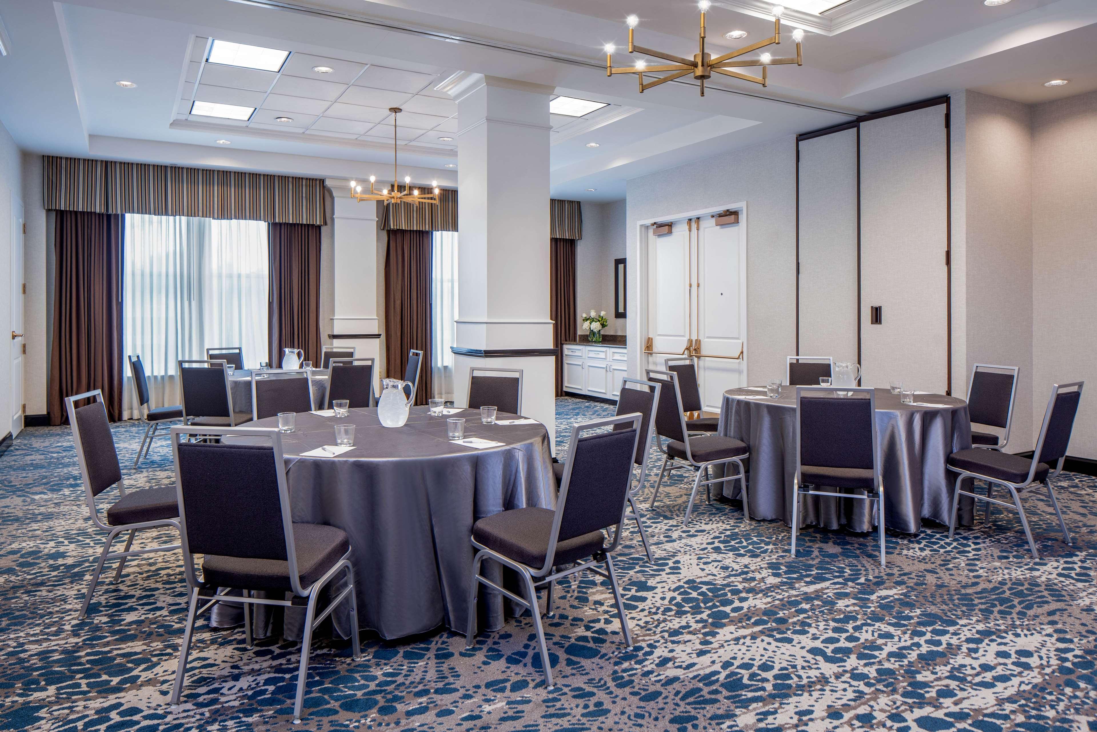 Hilton Garden Inn Jackson Downtown Eksteriør billede